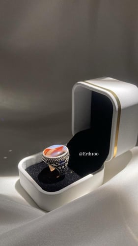 خاتم رجالي فضة عيار 925 مُتوج بالعقيق اليماني الطب...