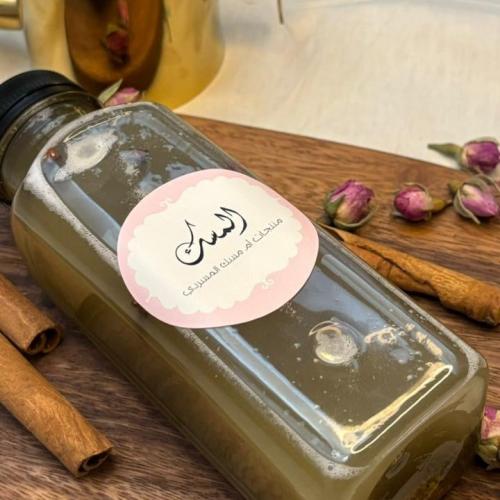 زيت المسك لجمال الشعر