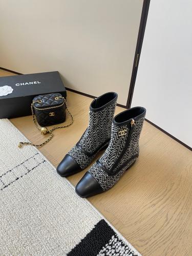 بوت شانيل الانيق