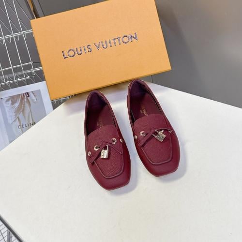 لوفر lv عدة الوان