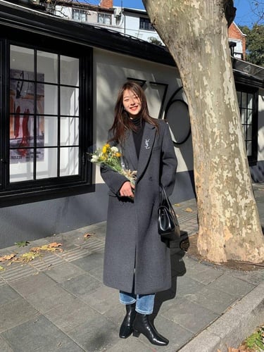 معطف رمادي YSL