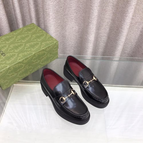 لوفر قوتشي بكعب