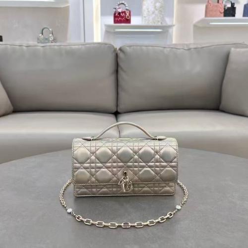 شنطة my dior