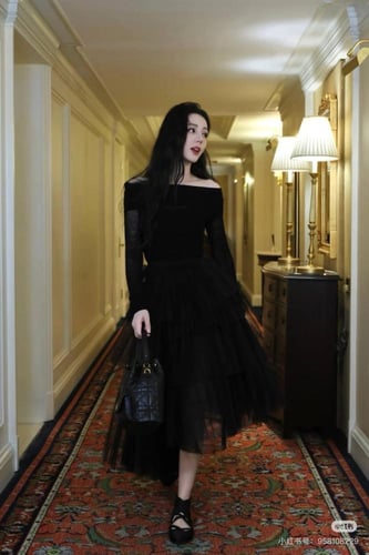 تنورة انيقة " لونين "