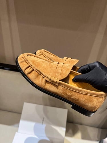 لوفر ysl " عدة الوان"