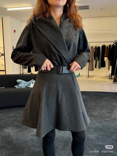 معطف انيق Alaia