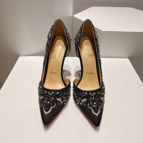 كعب لوبوتان " اكثر من لون "