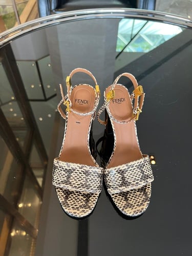 هيلز فندي الانيق