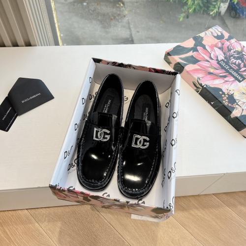 لوفر من كولكشن الشتاء D&G " عدة الوان "