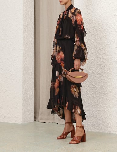 طقم انيق للمناسبات