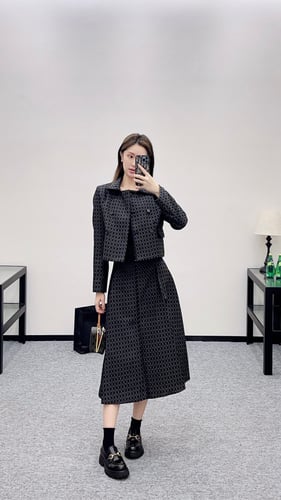 طقم ديور ربيعي / شتوي