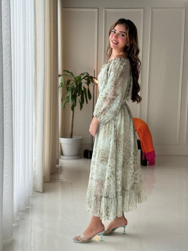 فستان ستايل الـ Off-Shoulder