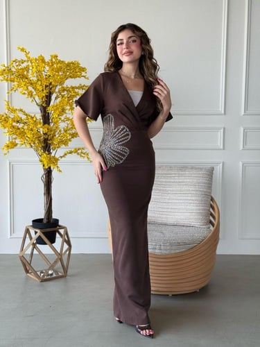 فستان بتصميم مجسم أنيق