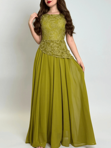 فستان انيق بتصميم راقٍ يجمع بين النعومة والفخامة