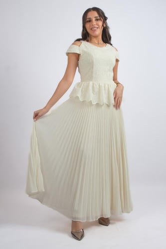 فستان نعومة البليسيه – طبقات أنيقة