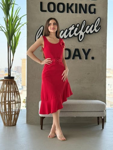 فستان ميد بقصه مايله