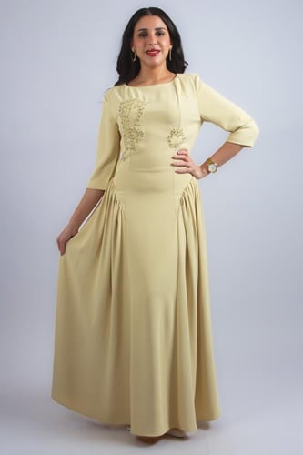 فستان لمسة أناقة ناعمة