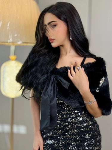 شال فرو ناعم بتفصيل ربطة حرير