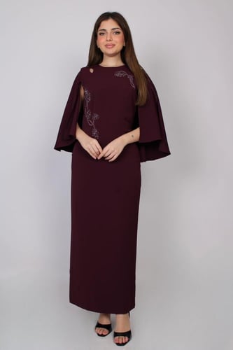 فستان سهرة أنيق بلون عنابي فاخر