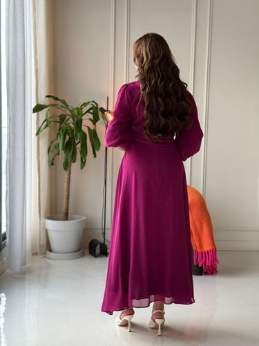 فستان ناعم بخامة شيفون ناعمة