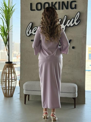 طقم بلمسات تطريز بتصميم عصري