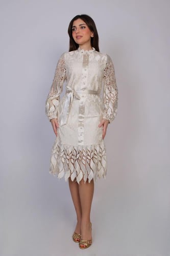 فستان ميدي دانتيل