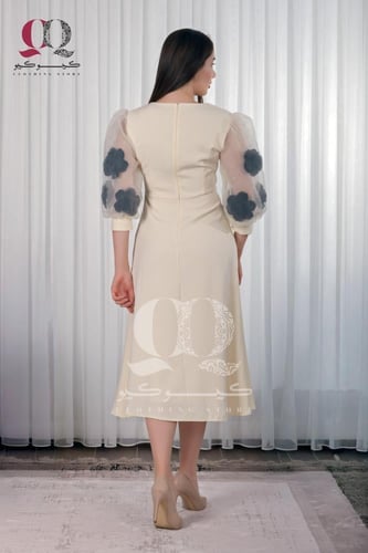 فستان ناعم ويتميز بخامة الباربي الانيقة