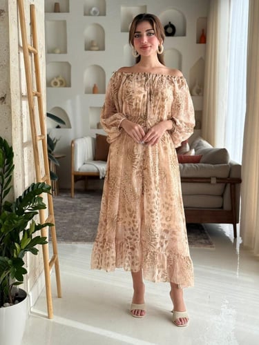 فستان ستايل الـ Off-Shoulder