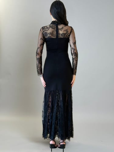 فستان أسرار الأنوثة