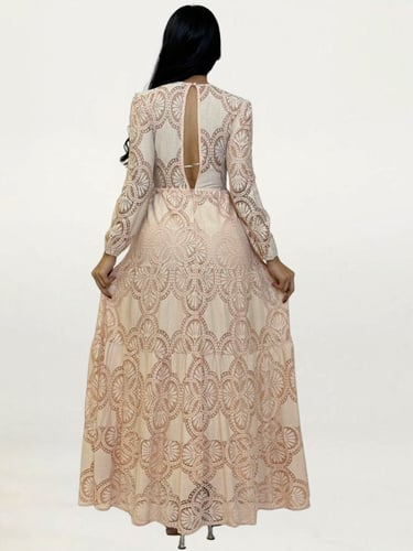 فستان روزي دانتيل بزهرة ناعمة