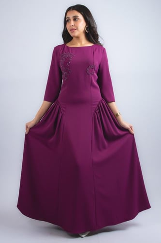 فستان لمسة أناقة ناعمة