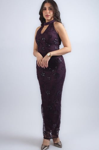 فستان هالتر مطرّز أنيق Embroidered Halter Neck Eve...