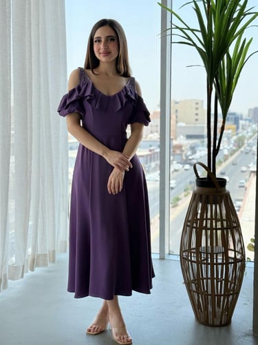 فستان ميد ناعم مكشوف الاكتاف