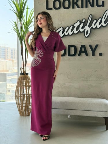 فستان بتصميم مجسم أنيق