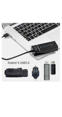 كابل محول بأربعة منافذ USB .