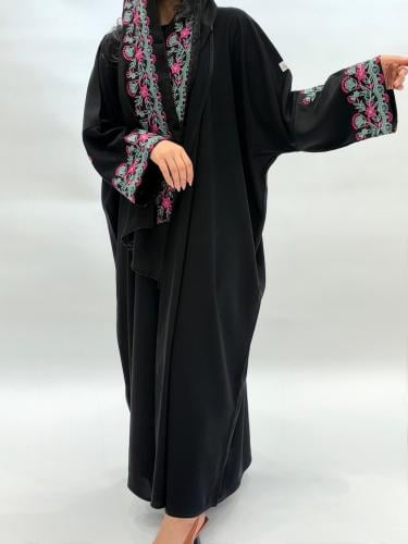 عبايه فراشه تطريز على الكم