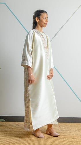 كب كيك – عباية شانيل فانيلا