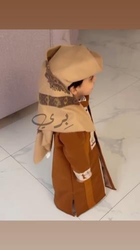 طقم العيد دقله وشماغ وعقال وطاقيه