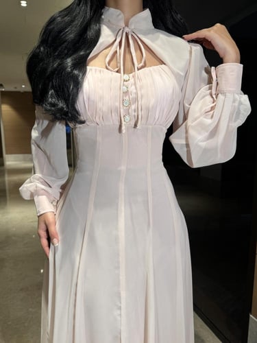 فستان وردي طويل انسيابي