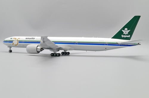 مجسم الخطوط السعودية B777-300ER نسخة 75 عام مقاس 1...