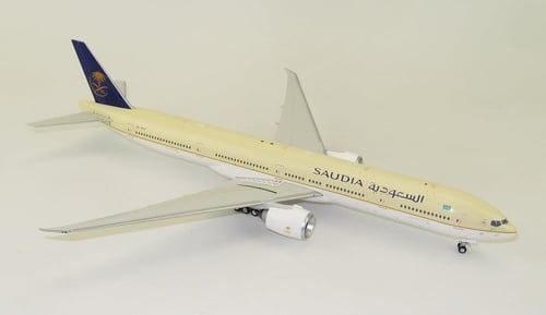 مجسم الخطوط السعودية B777-300ER حديد مقاس 1:200