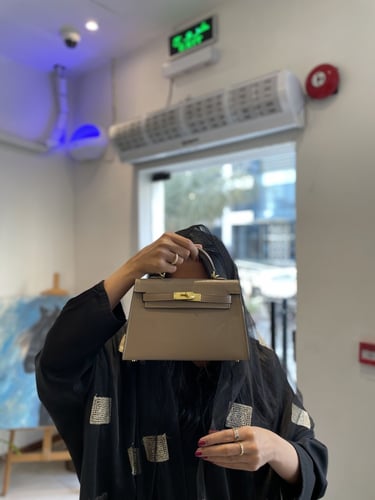 شنطة كايلي لون كاكي (الترند)