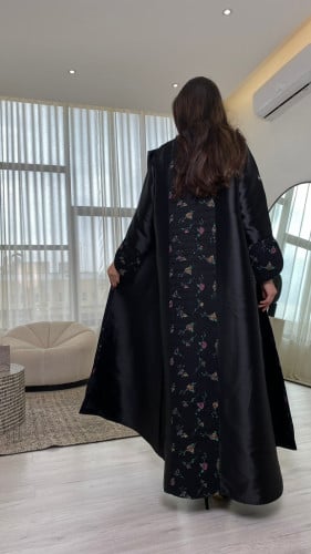 عباية الورد