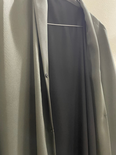 عباية دبل فيس كريب ( اسود - زيتي )