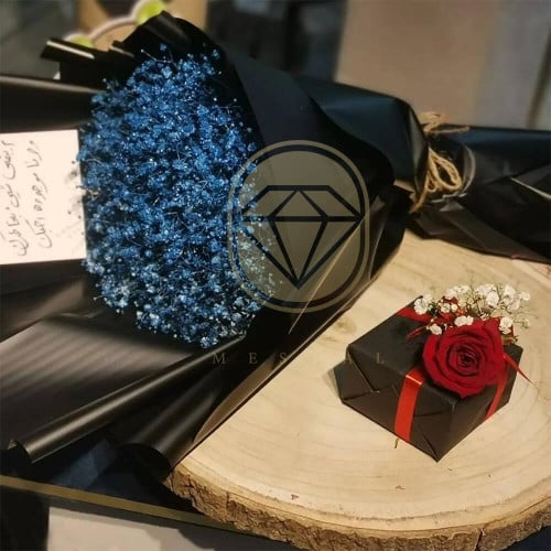 تغليف مع باقة ورد طبيعي (MD00026)