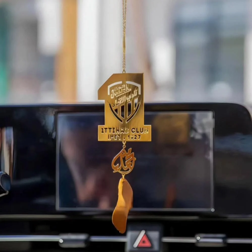 Union Club pendant plated with gold or silver with oud with the name according to your request