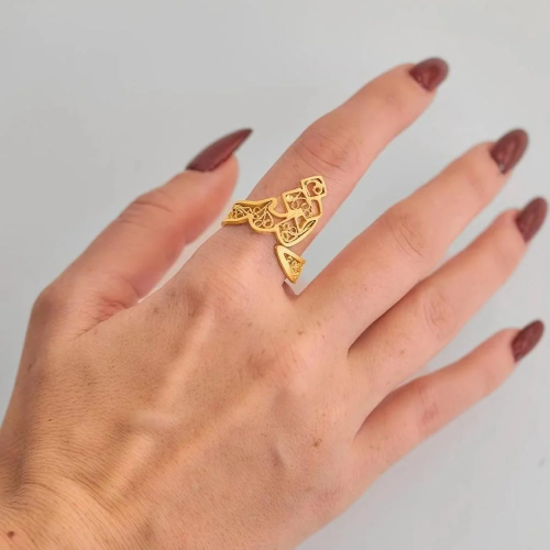 Ring with engraved letter on your request