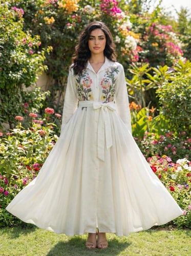 فستان كلوش مطرز