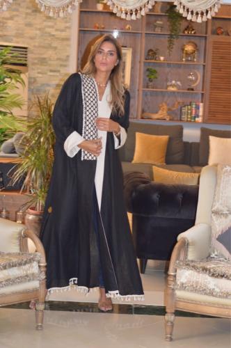 عباية لينن اسود