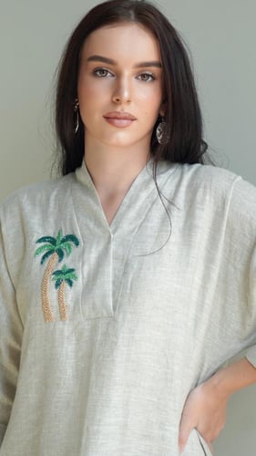 ثوب تطريز ظهر